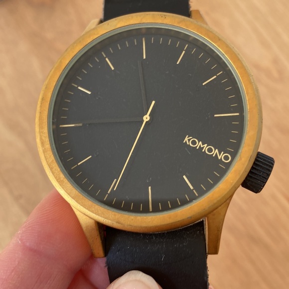 Black and Gold Kokomo watch with leather strap - Picture 7 of 7